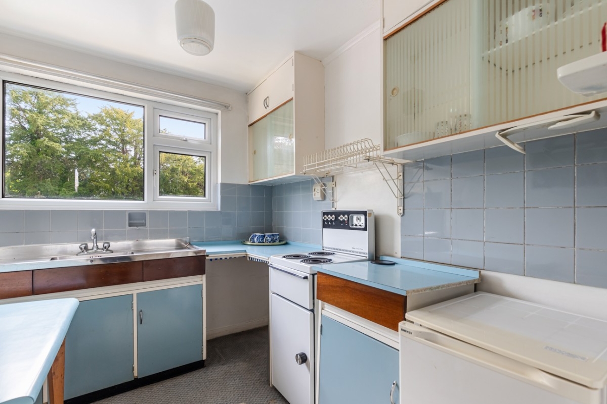 Torwood Court, Old Torwood Road Property for Sale in Torquay John